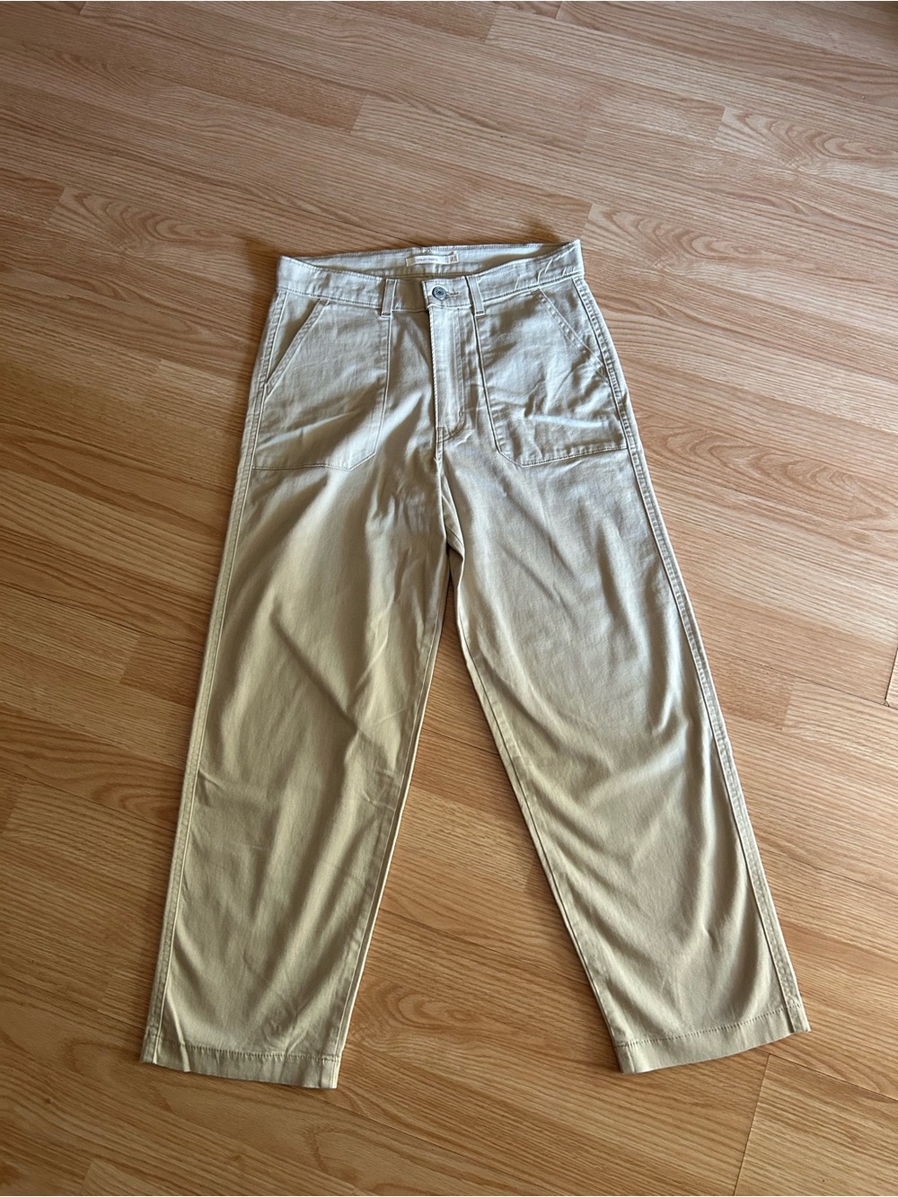 Levi’s Beige Utility Straight Leg Pants Women’s 27